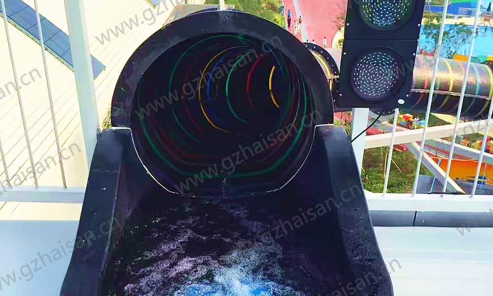 辽宁盘锦红海水上乐园极速滑道组合 辽宁盘锦红海水上乐园极速滑道组合