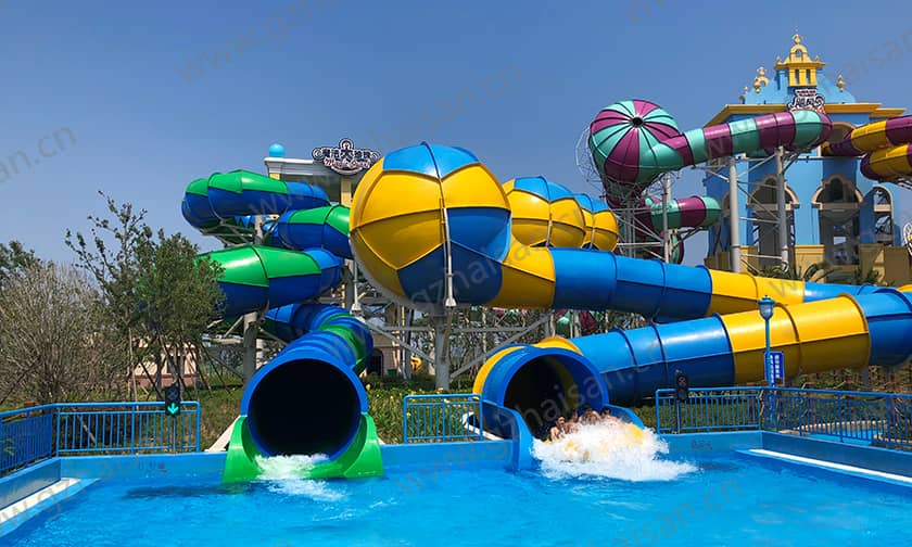 浙江宁波大目湾阿拉的海水上乐园巨龙传奇