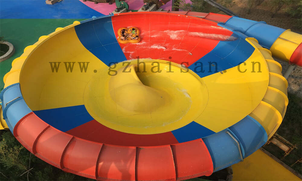 儿童水上游乐园设备厂家在设计时应考虑哪些因素？