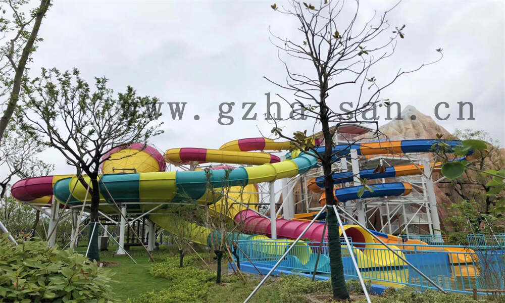 水上乐园设施大全：水上游乐场设备一站式体验