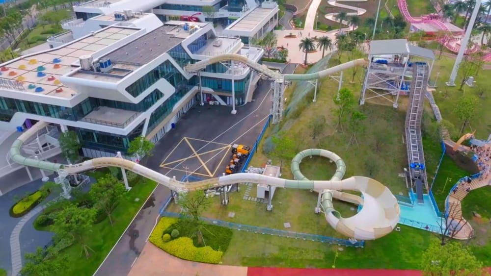 激流过山车｜当速度拥抱水花，掀起水上狂欢盛宴